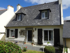 Breton cottage near Armorique Natural Park, Guerlesquin